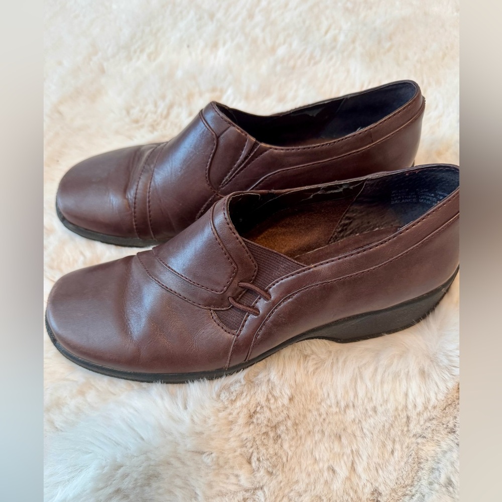 Clarks Brown Leather Everyday Casual Loafer Shoes - Sz 6.5